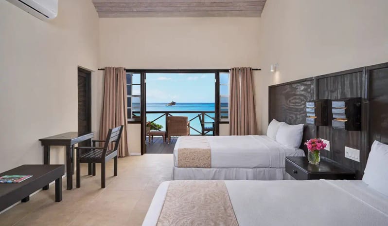 antigua-holidays-hawksbill-royal-palm-beachfront-room